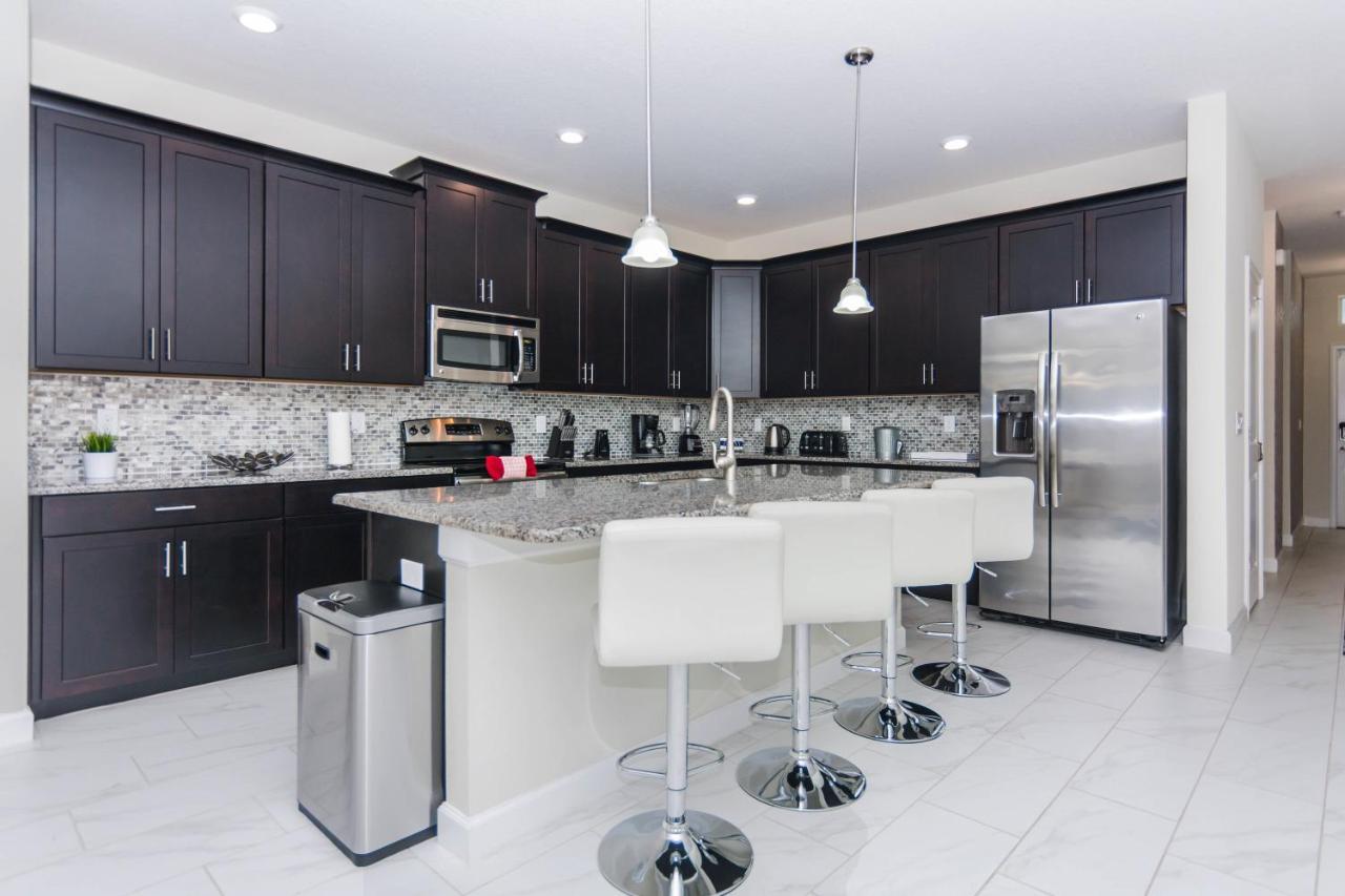 Enchanting Decor Home With Private Pool At Storey Lake Resort Sl4714 Kissimmee Eksteriør bilde