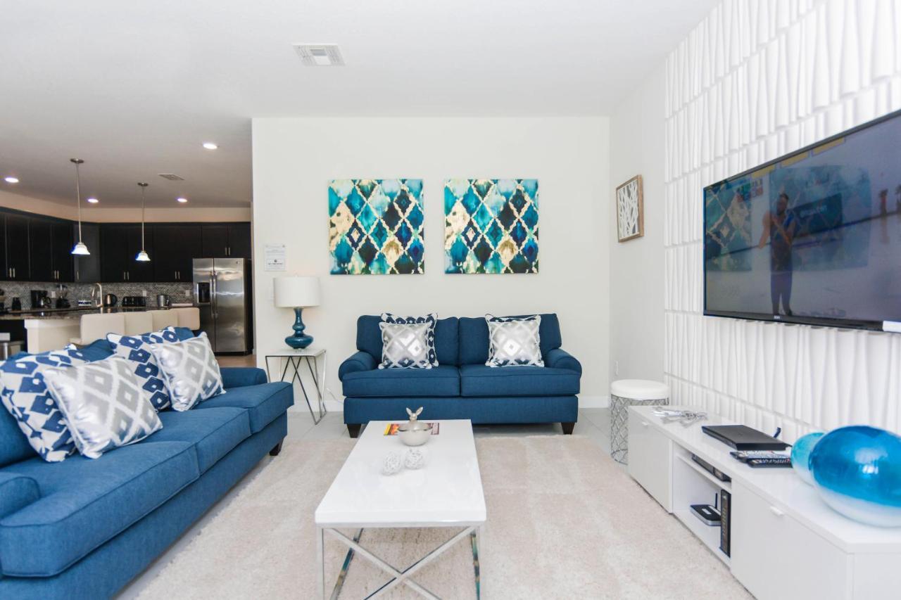 Enchanting Decor Home With Private Pool At Storey Lake Resort Sl4714 Kissimmee Eksteriør bilde