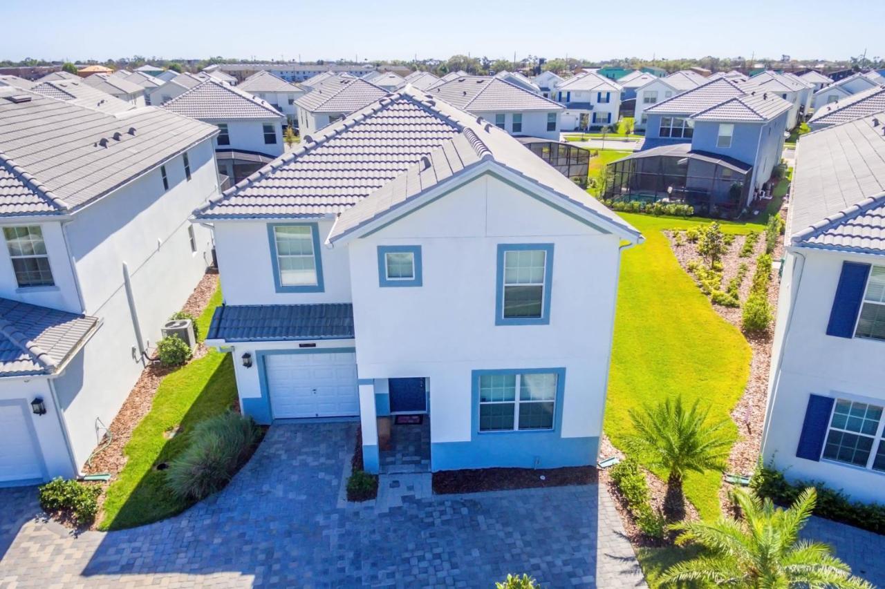 Enchanting Decor Home With Private Pool At Storey Lake Resort Sl4714 Kissimmee Eksteriør bilde