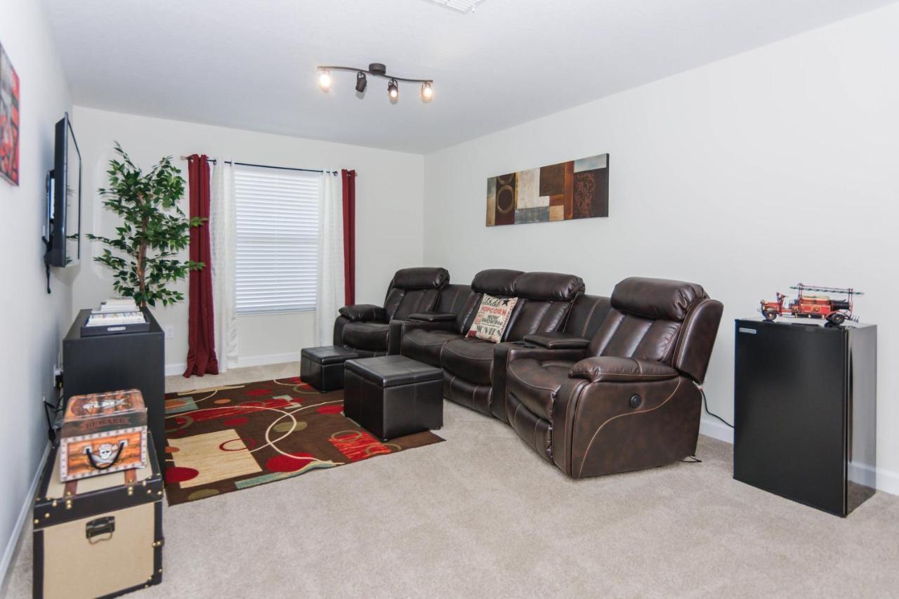 Enchanting Decor Home With Private Pool At Storey Lake Resort Sl4714 Kissimmee Eksteriør bilde