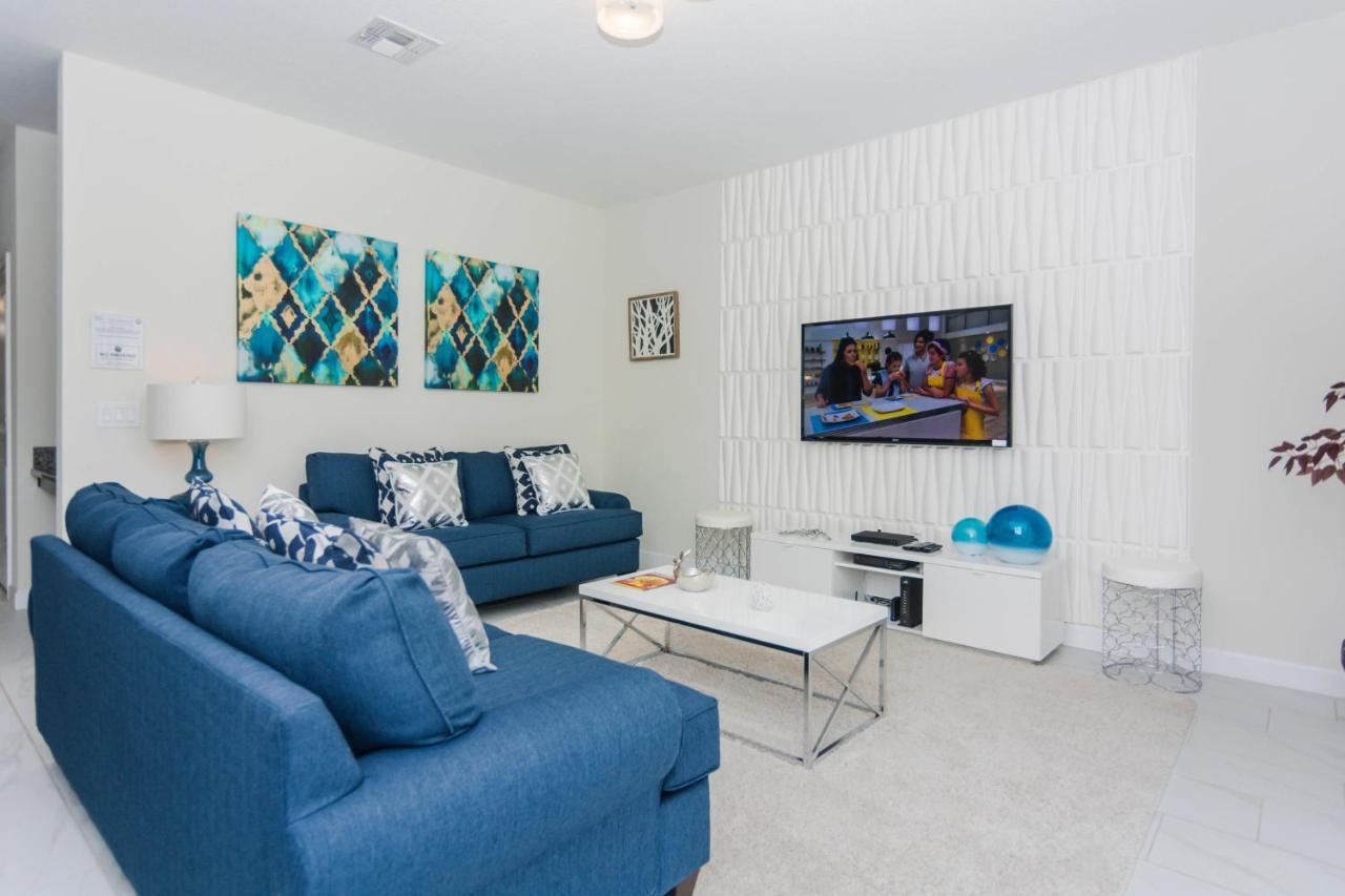 Enchanting Decor Home With Private Pool At Storey Lake Resort Sl4714 Kissimmee Eksteriør bilde